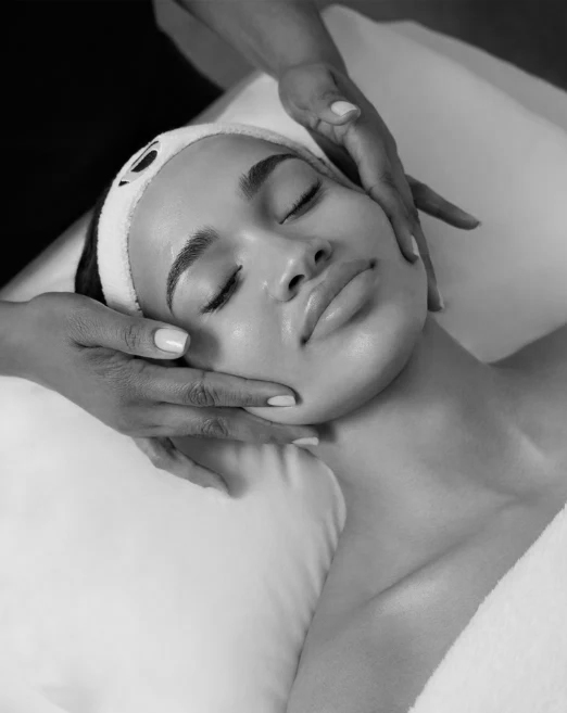 iS Clinicals Flash Brightening Peel - Edinburgh copy